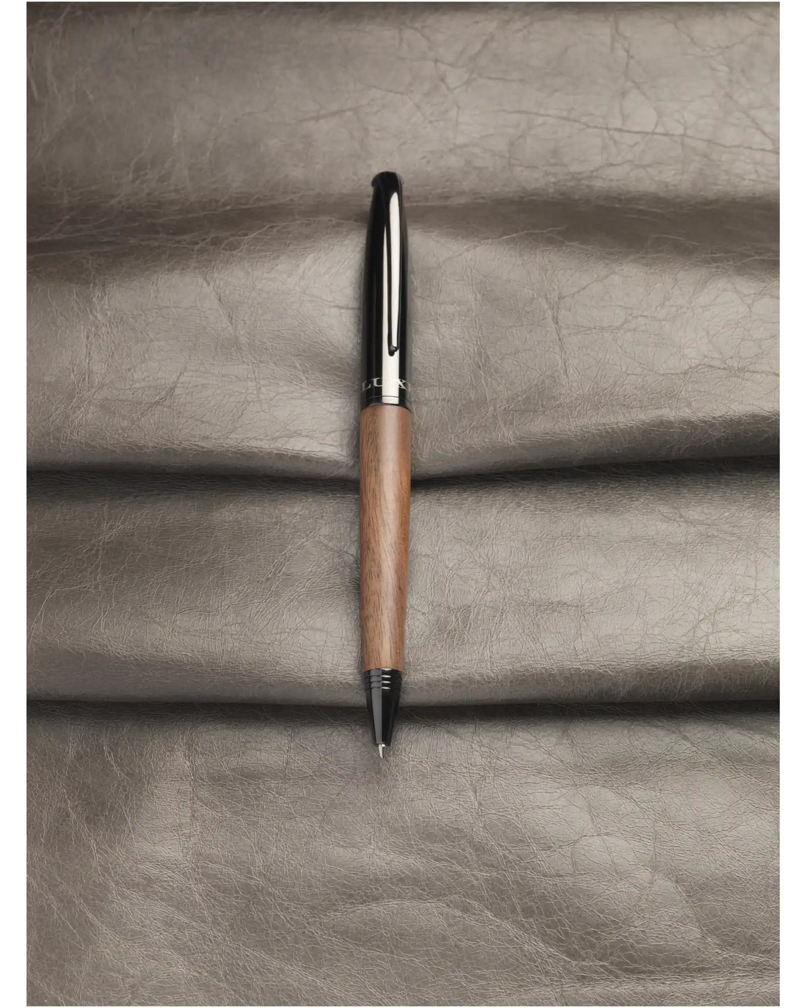 Promotional eco-friendly ballpoint pen with wood body - 3