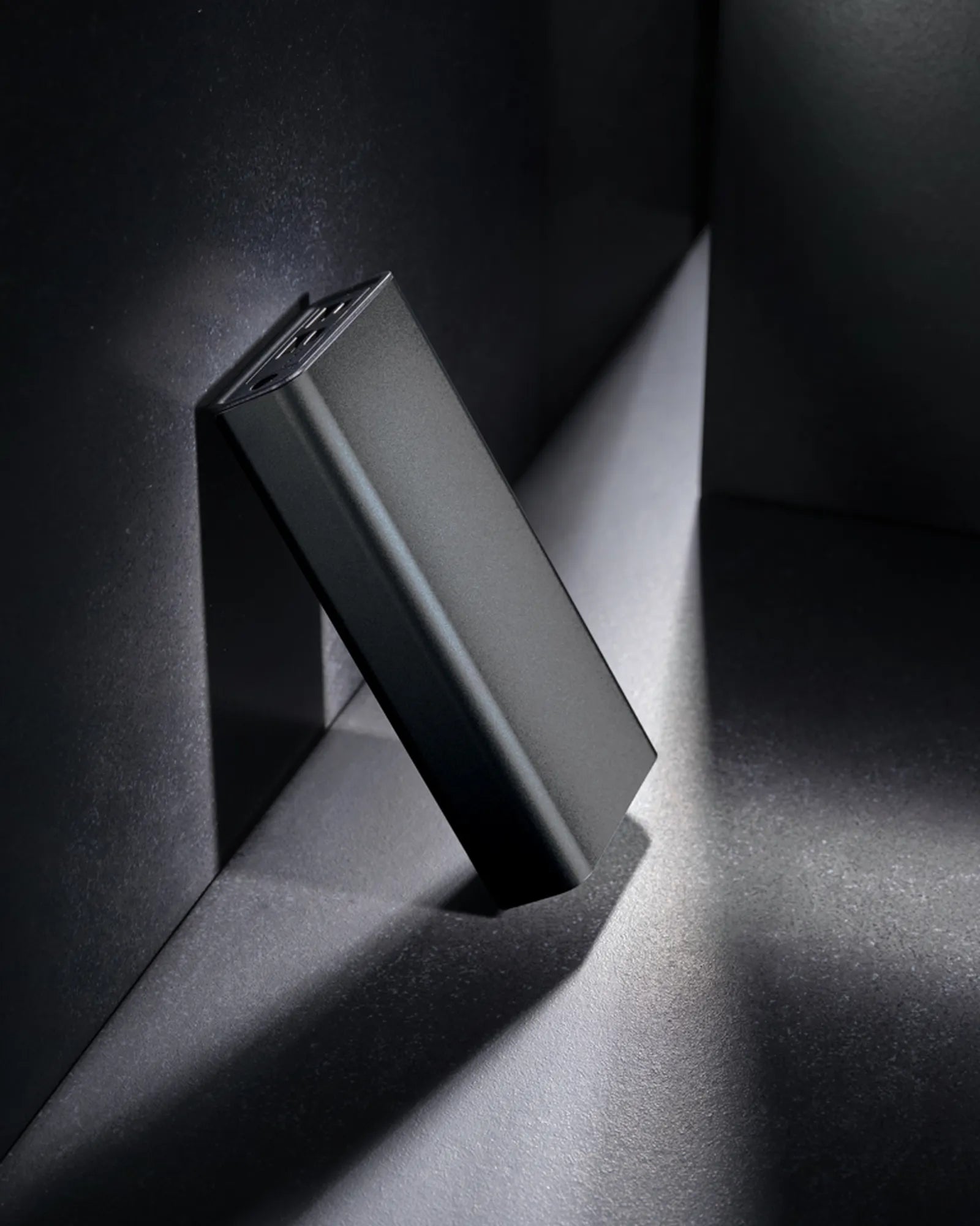 Custom recycled aluminum power bank 20,000 mAh - 6