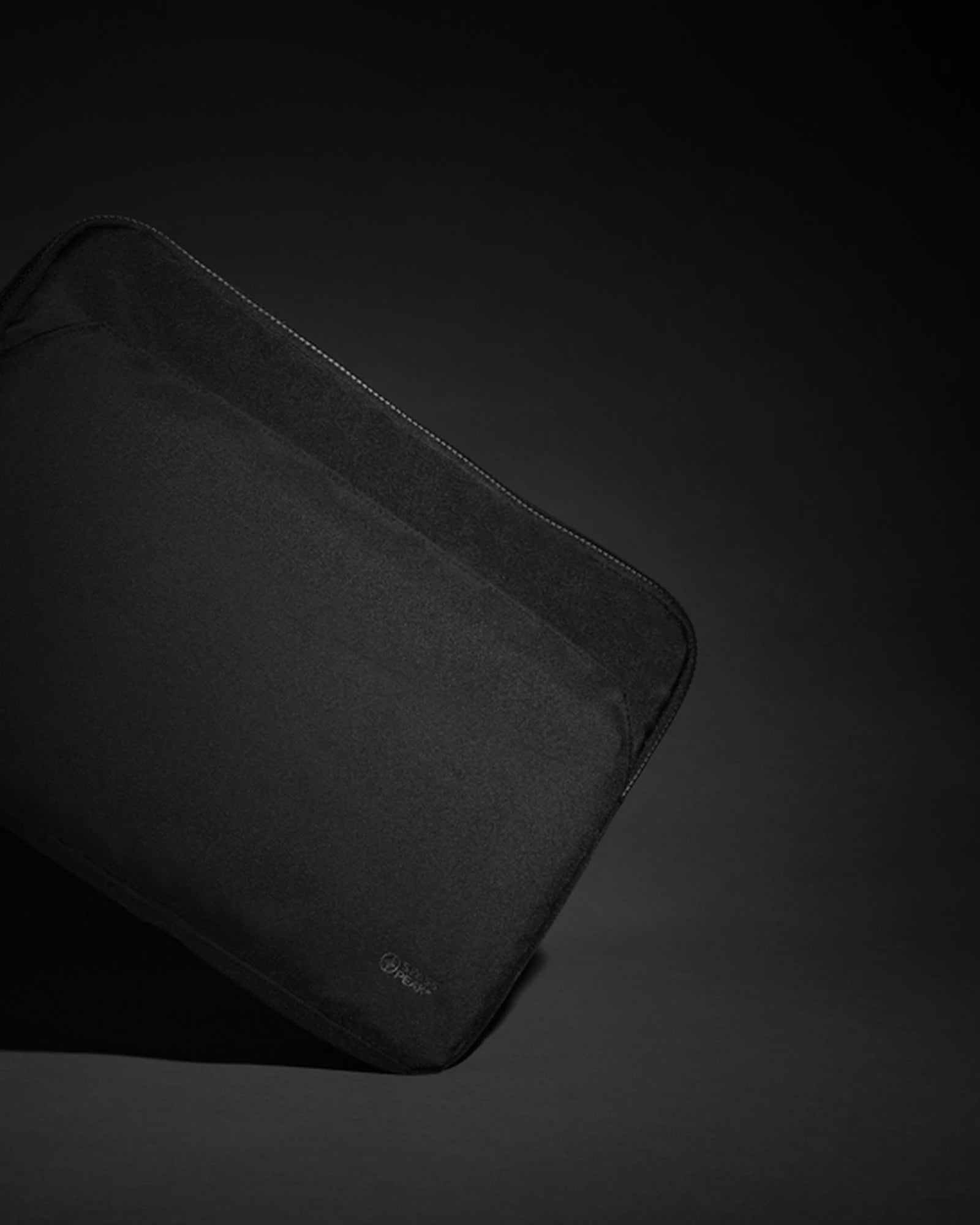 Custom rPET laptop sleeve 15.6" Swiss Peak Essential - 4