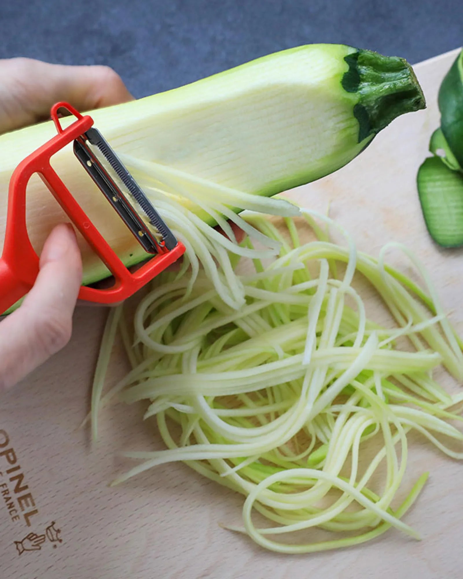 Custom stainless steel vegetable peeler Opinel T-Duo - 11