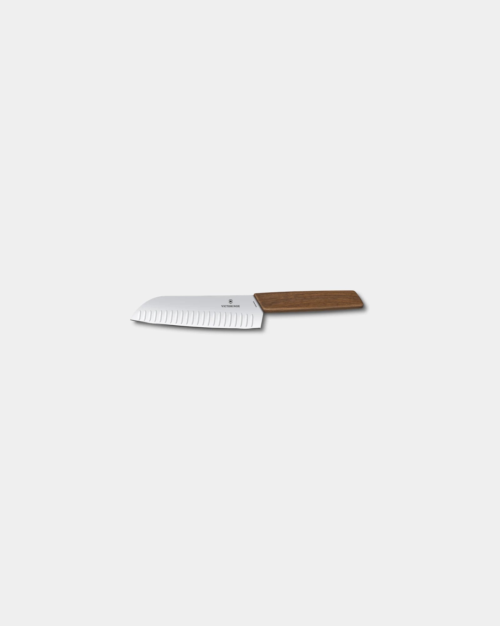 Custom 17 cm Santoku knife Victorinox Swiss Modern - Bois De Noyer