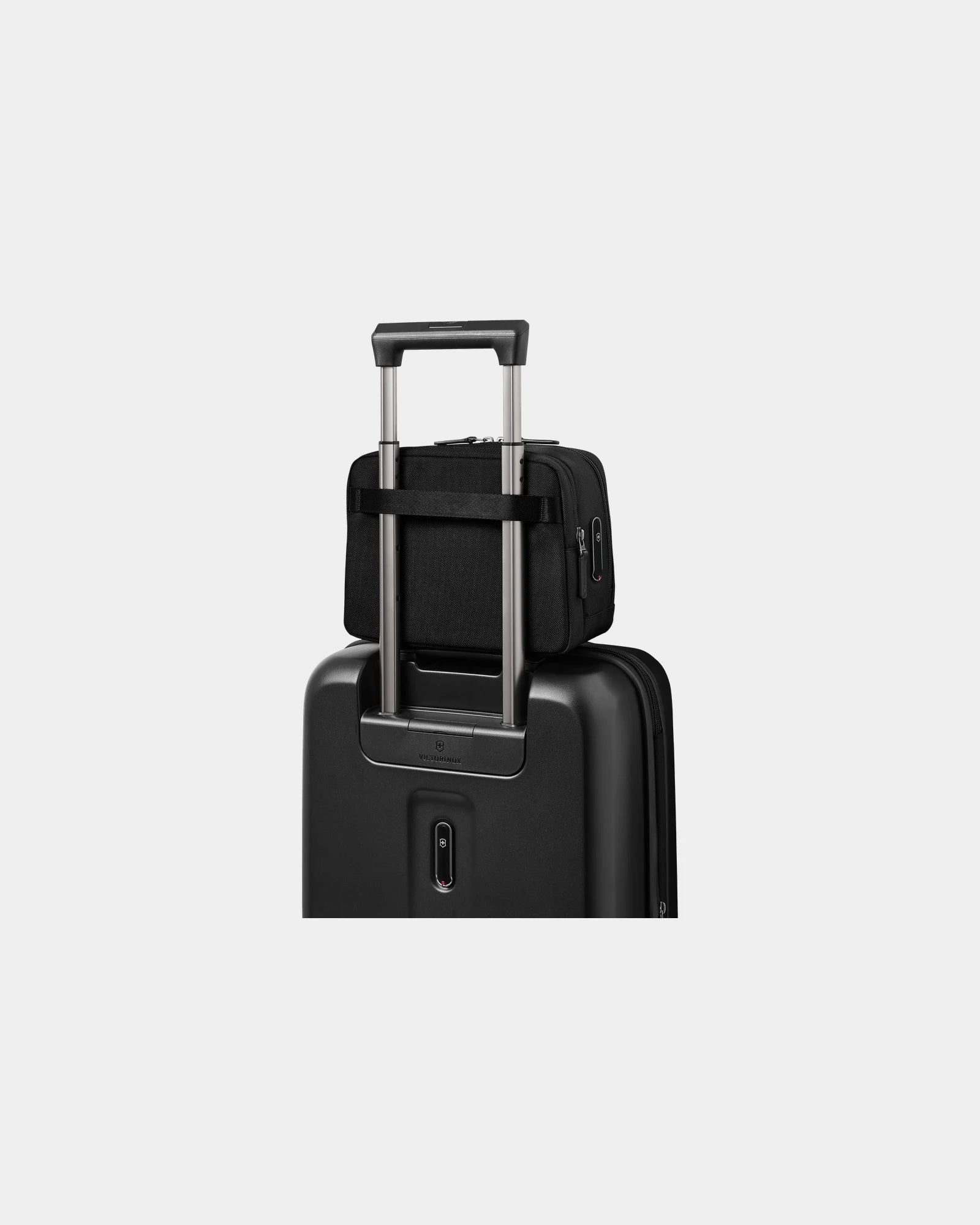 Custom nylon toiletry bag Victorinox Mythic - 7