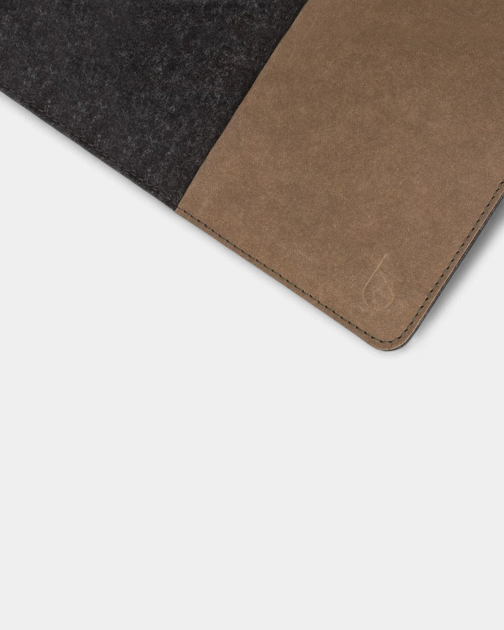 This customizable felt laptop sleeve - 5