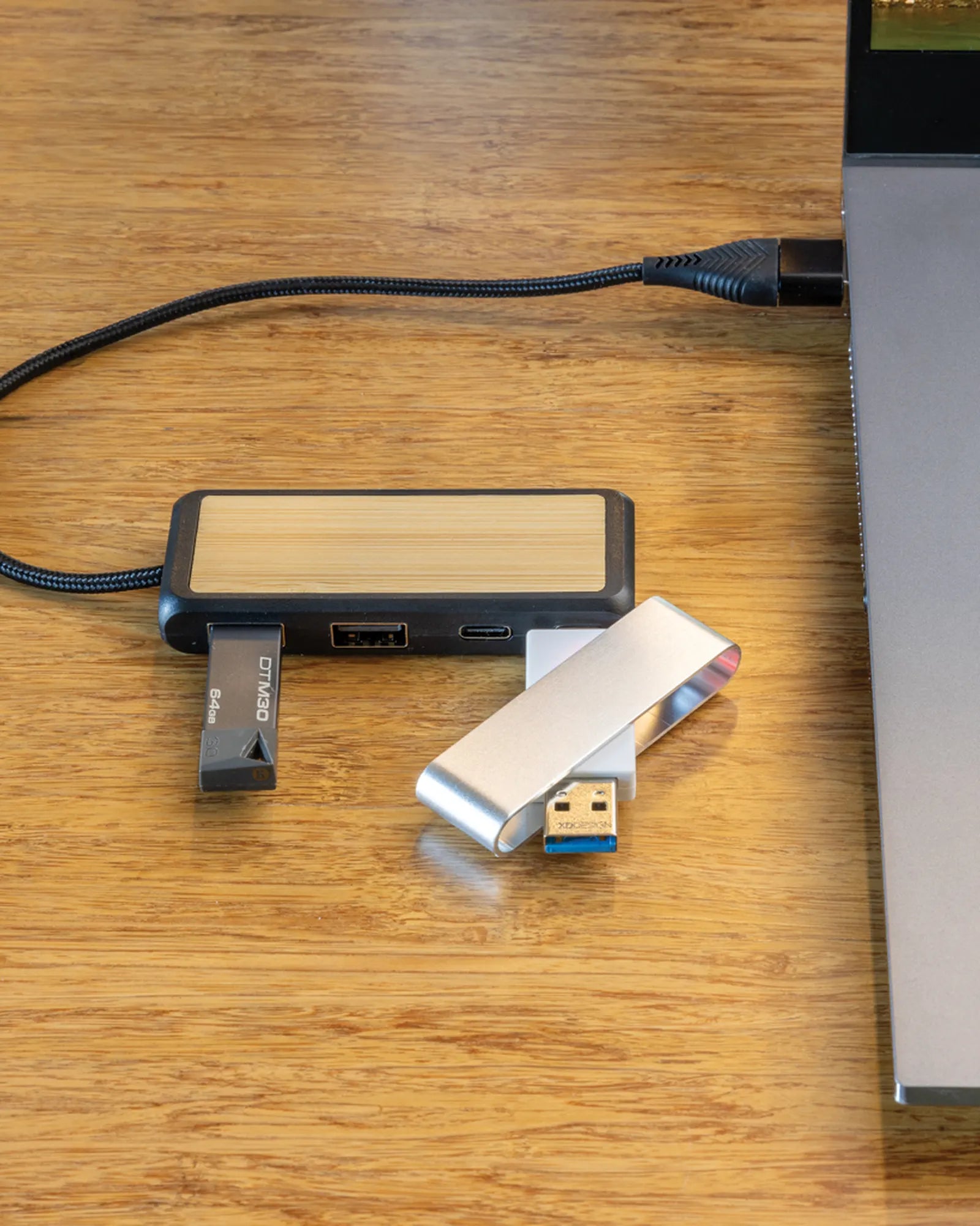 Custom eco-friendly USB hub with bamboo and ABS - 2