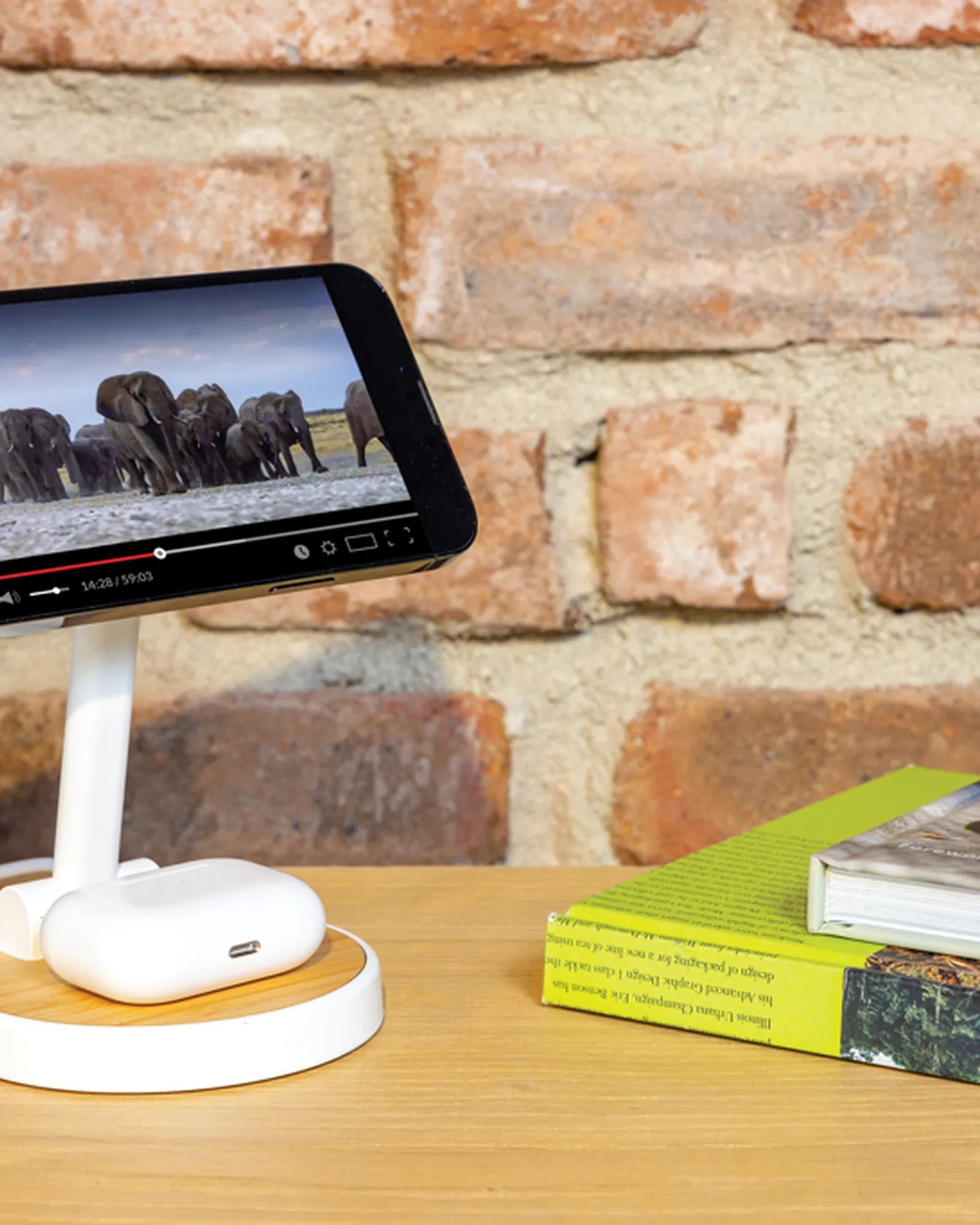 Custom 15W magnetic wireless charger - 6
