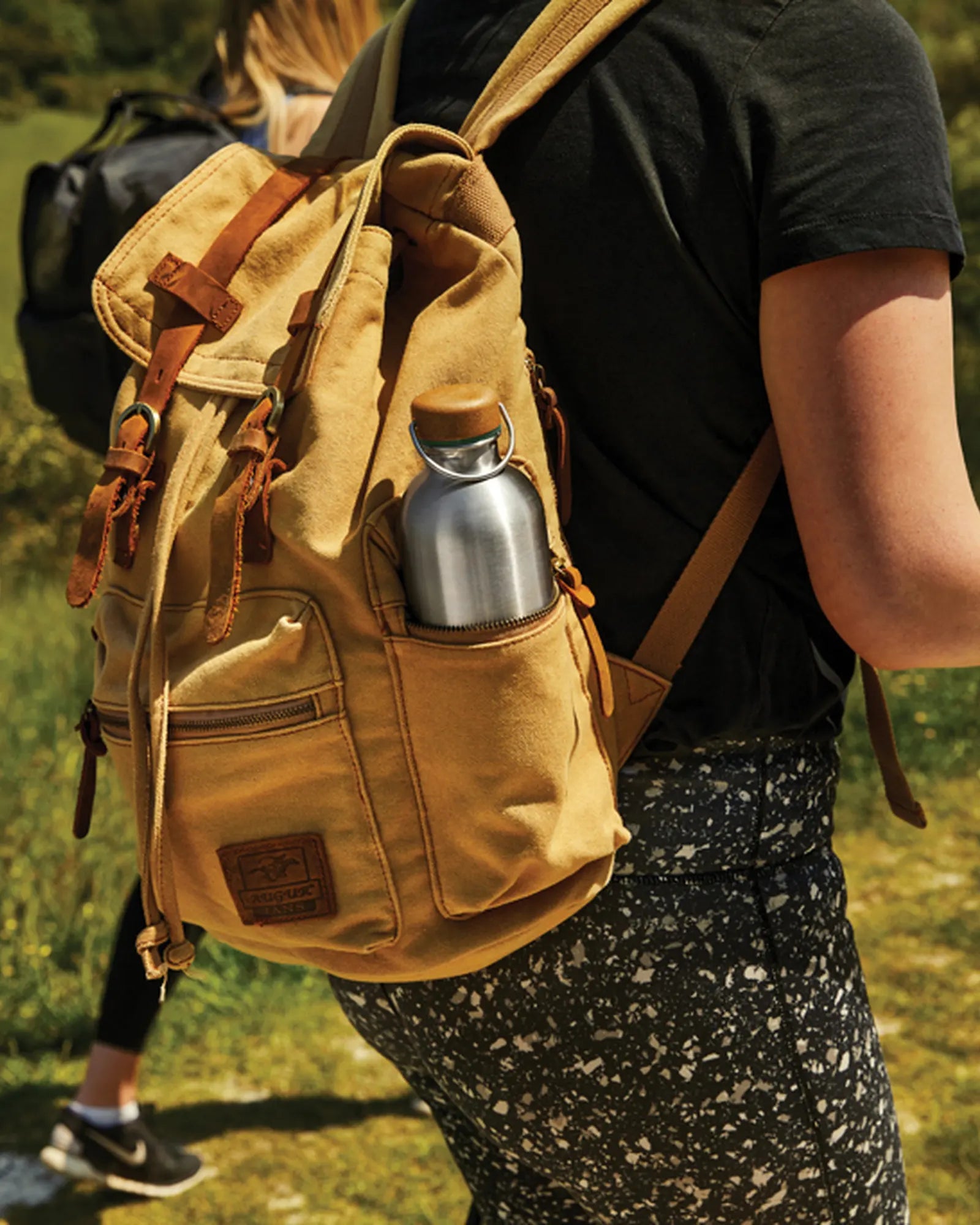 Custom eco-friendly stainless steel water bottle Black + Blum - 6