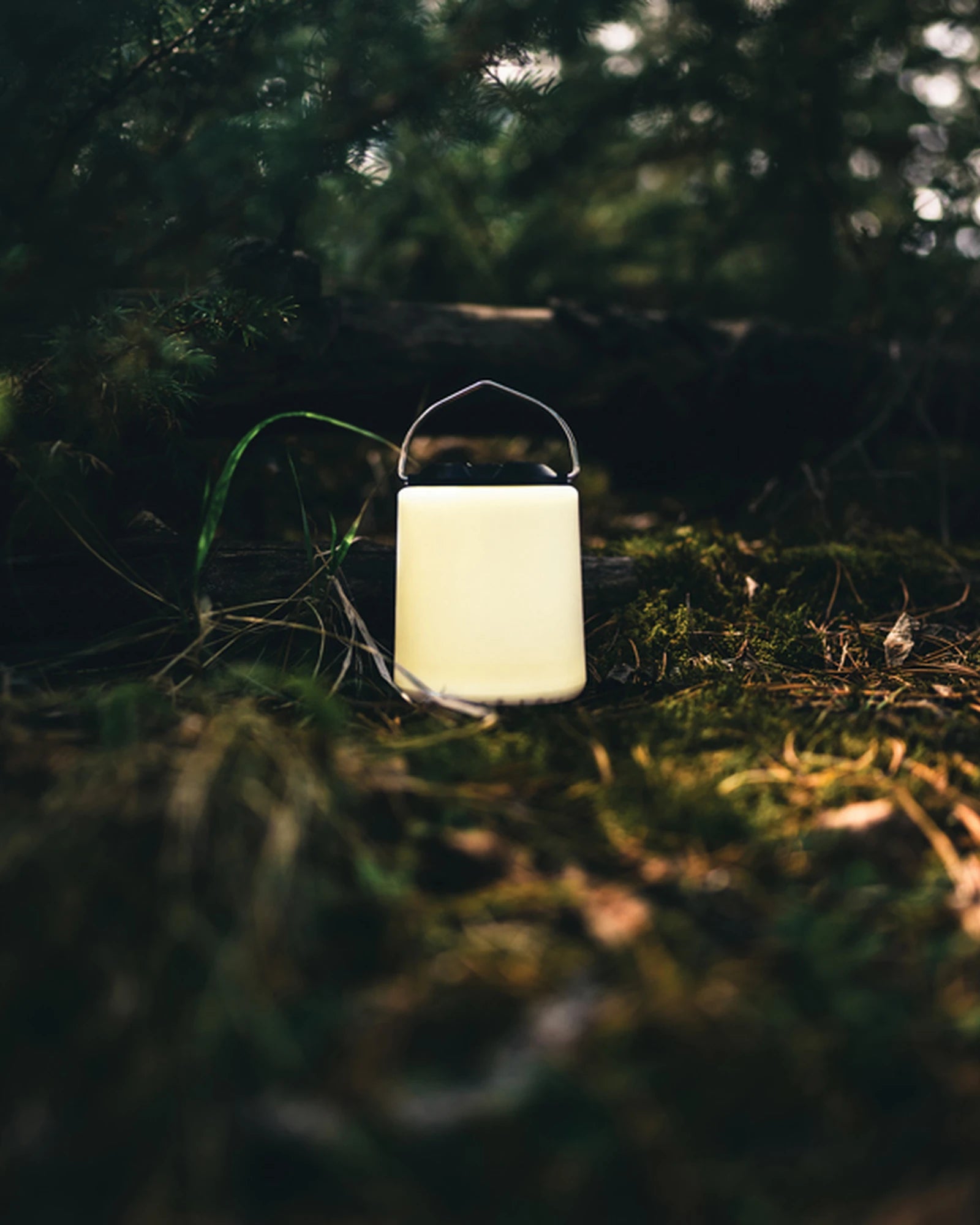 Promotional recycled plastic table lamp - 8