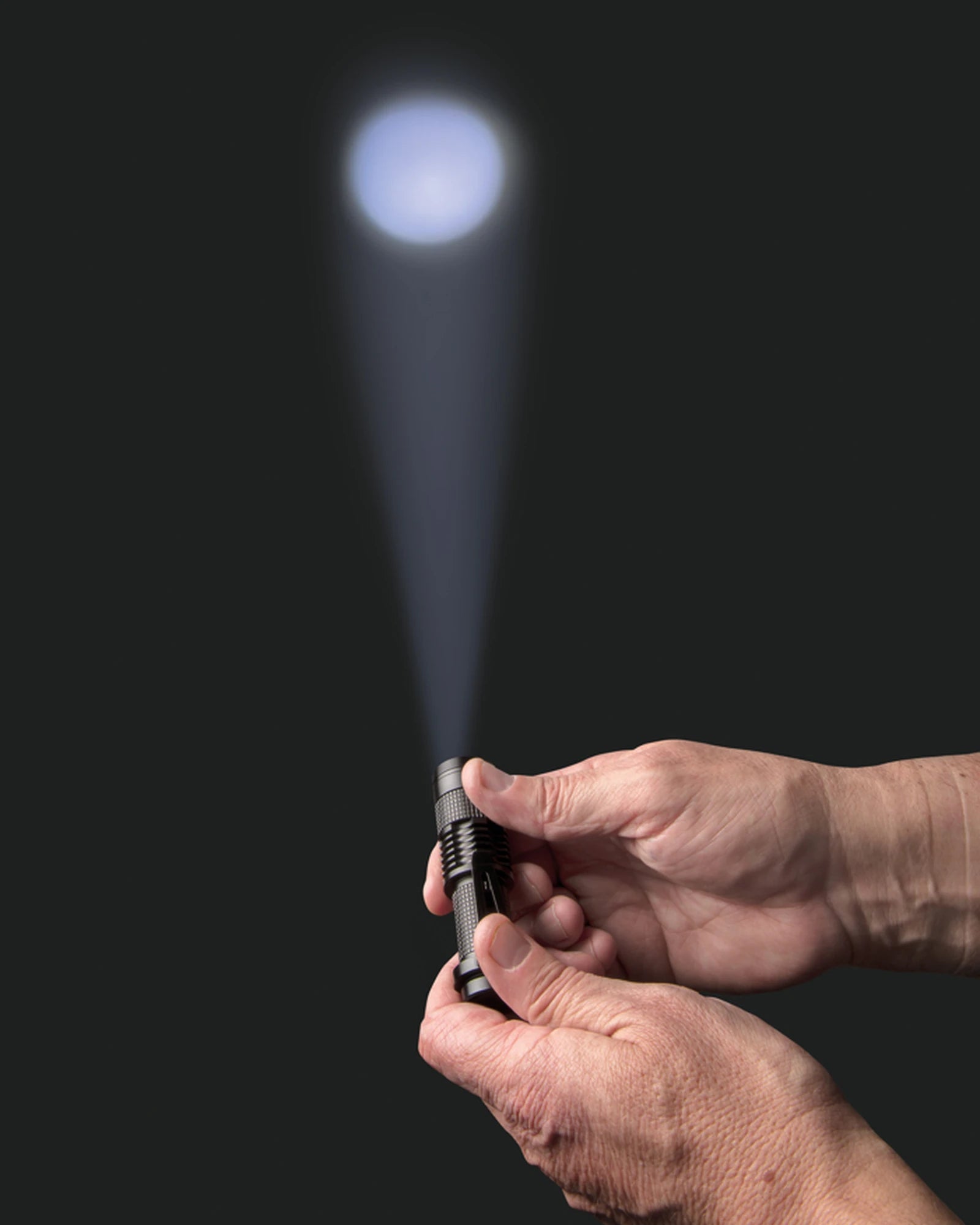 Promotional compact aluminum flashlight 85 lumens - 7