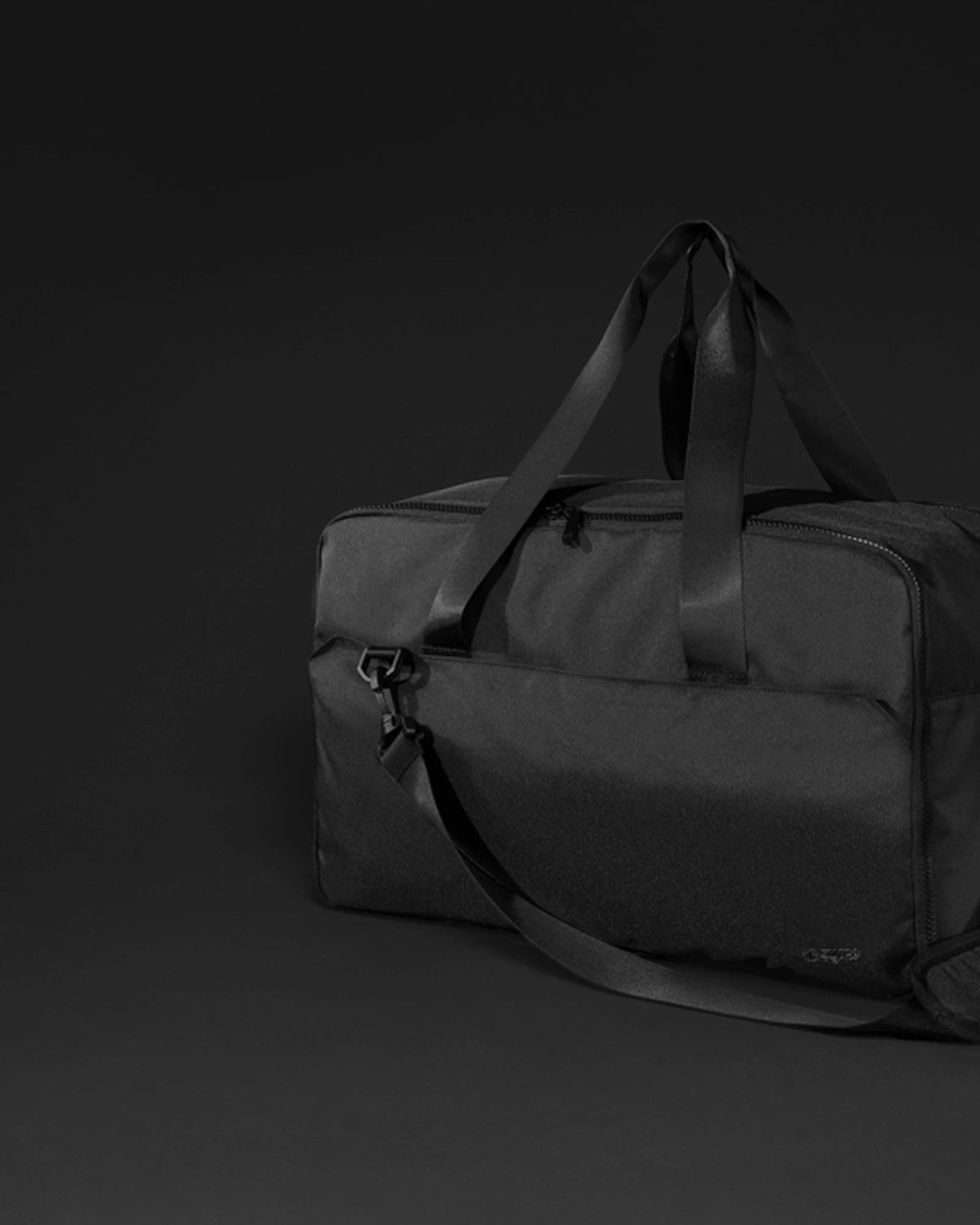 Custom rPET weekend bag 15.6'' for business trips - 6