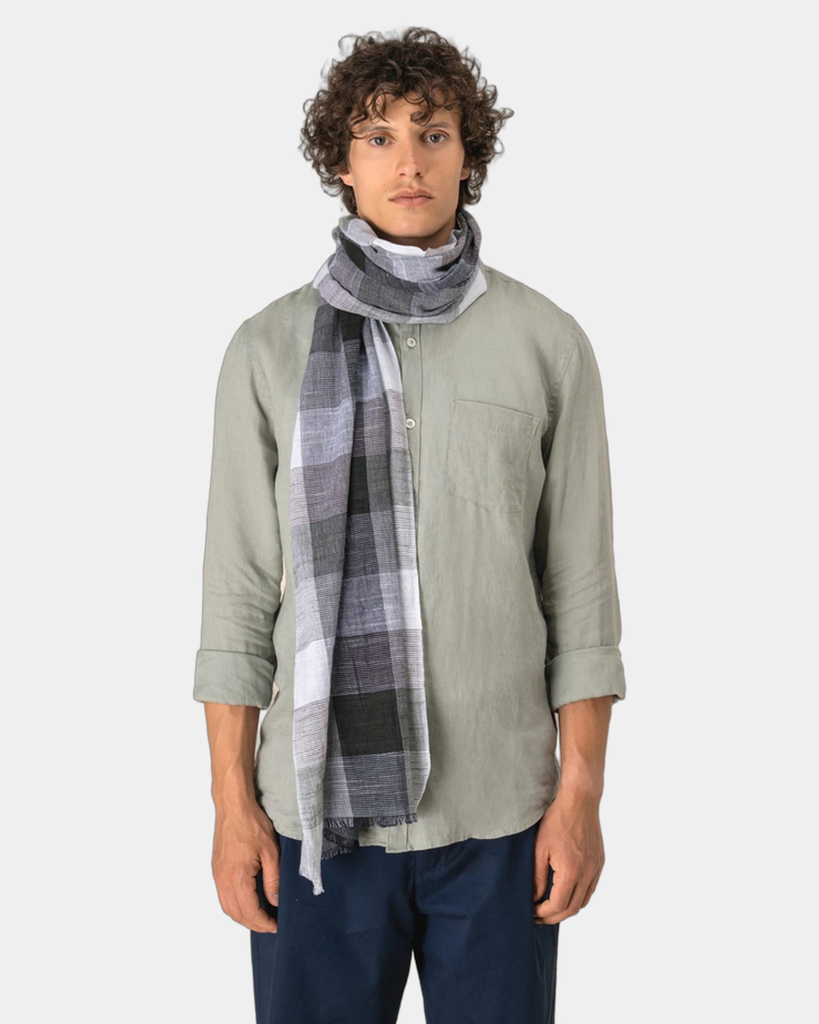 Custom checked cotton scarf woven with fringes - 1