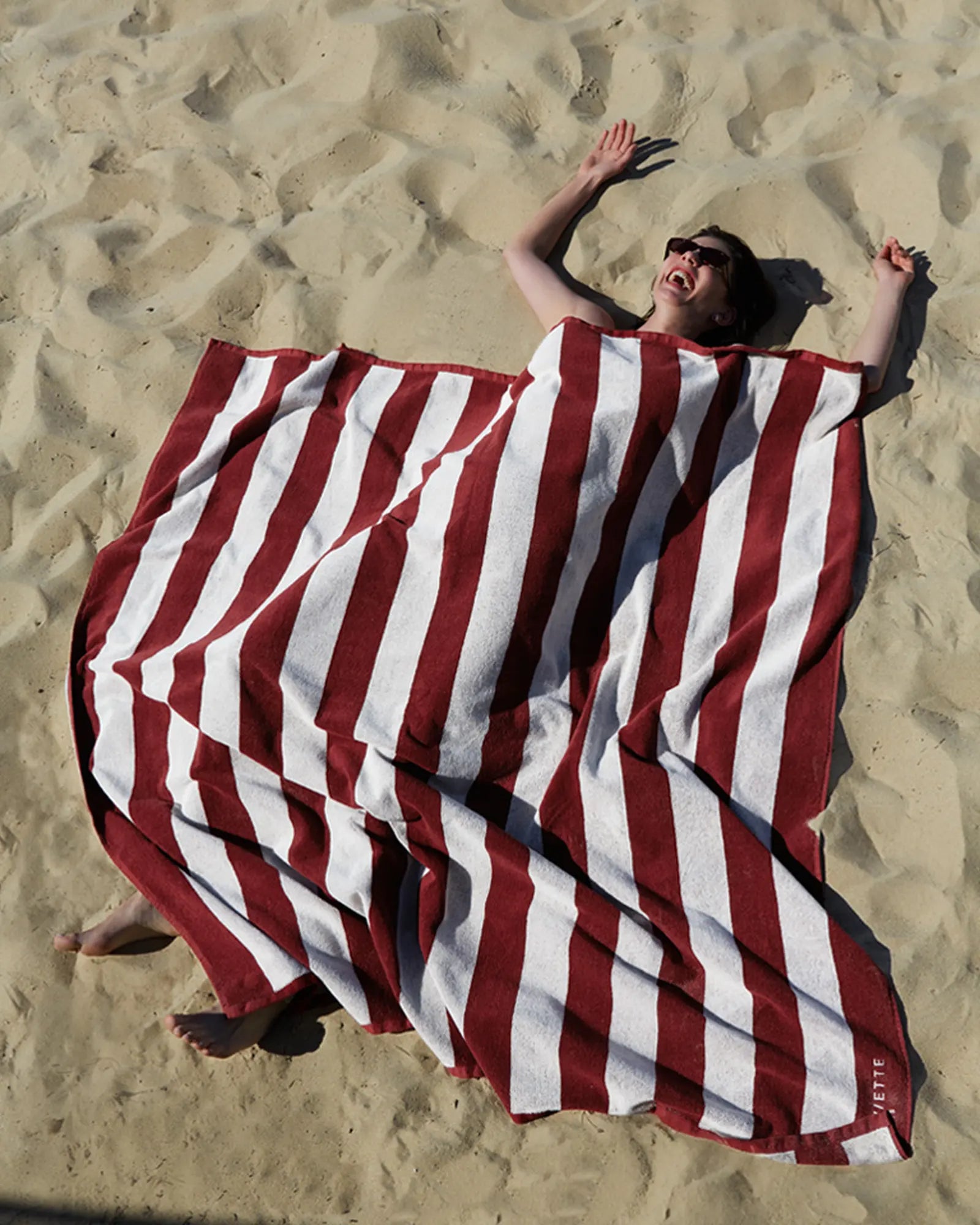 Custom eco-friendly beach towel LA SERVIETTE PARIS - 26