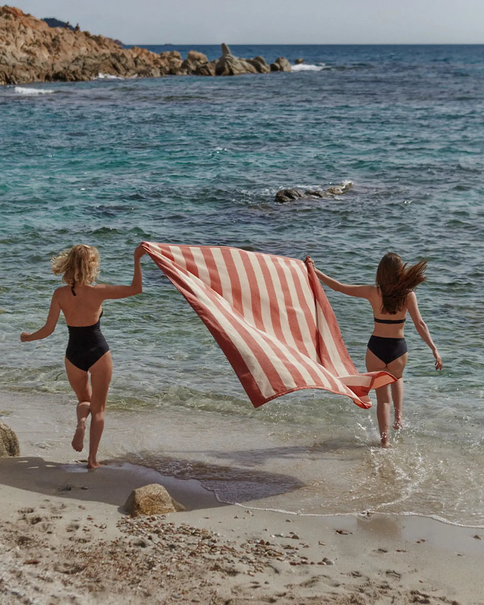 Custom eco-friendly beach towel LA SERVIETTE PARIS - 7
