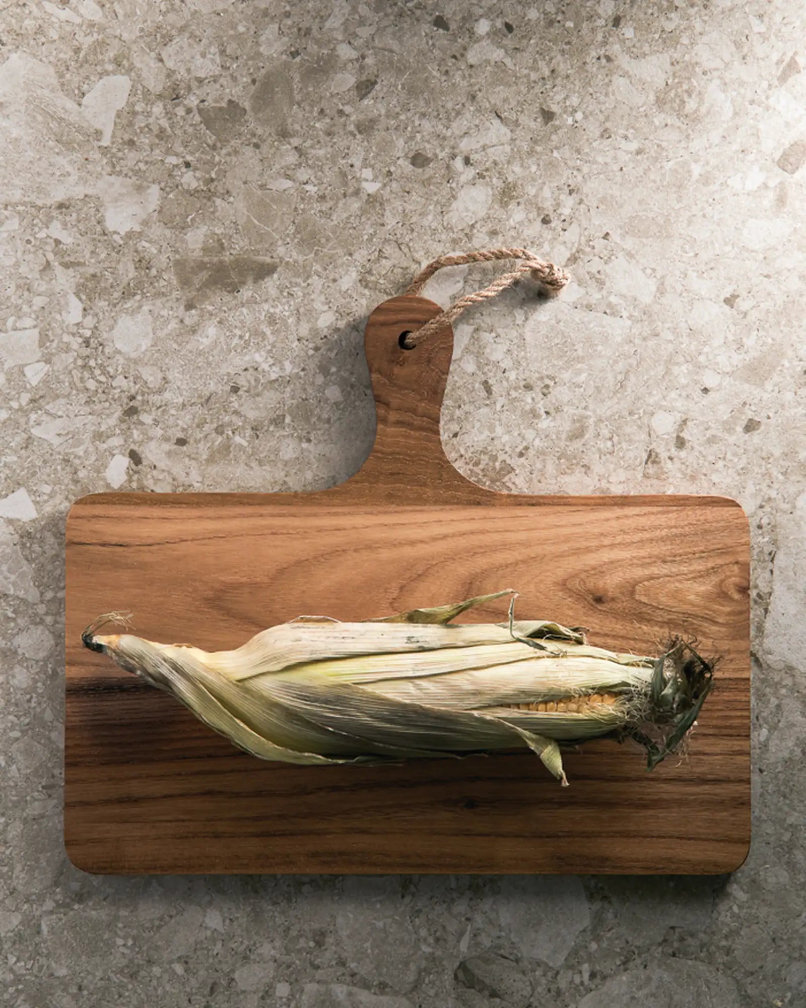 Custom FSC certified wood serving board Vinga Buscot - 5