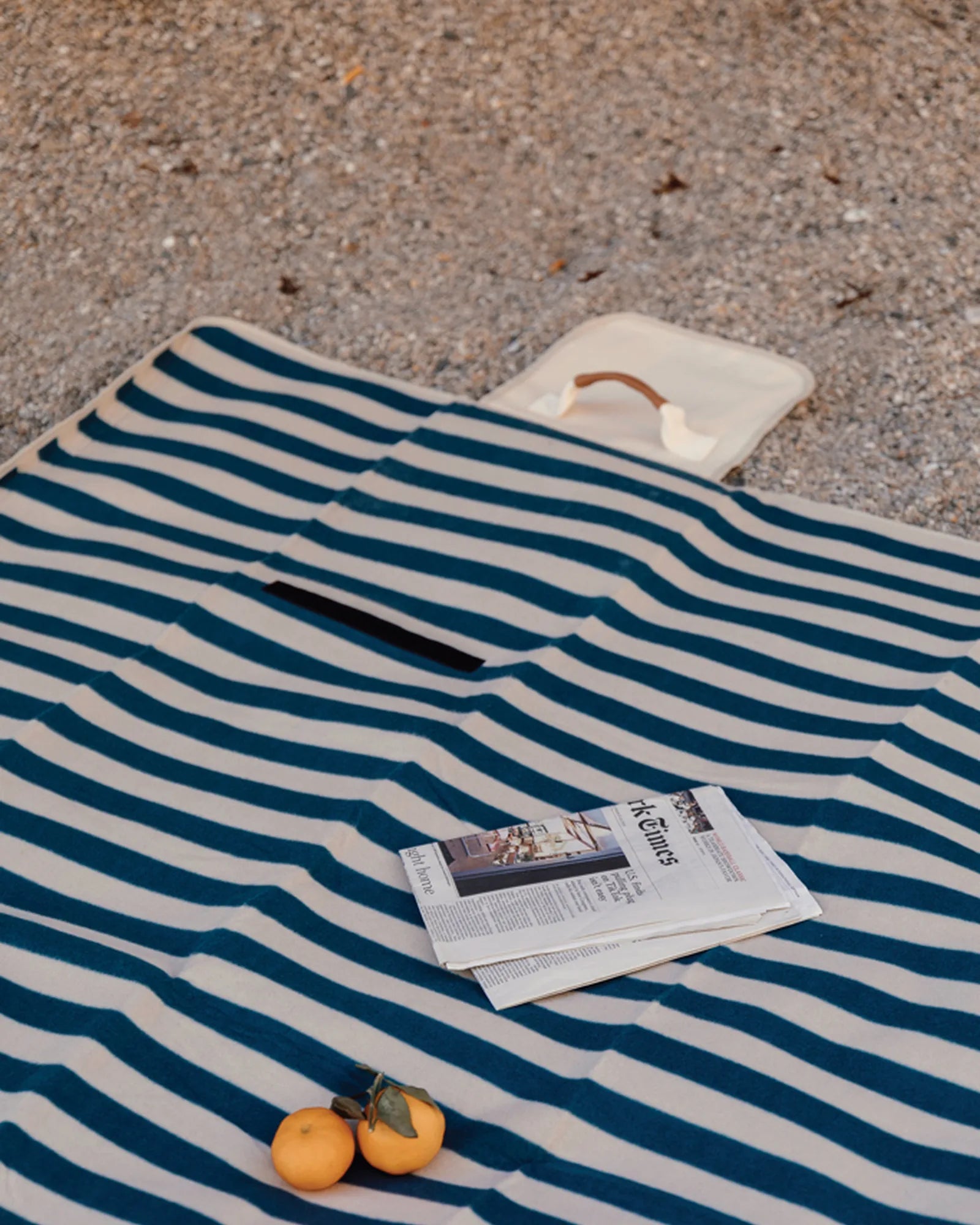 Custom rPET GRS picnic blanket Vinga Alba - 6
