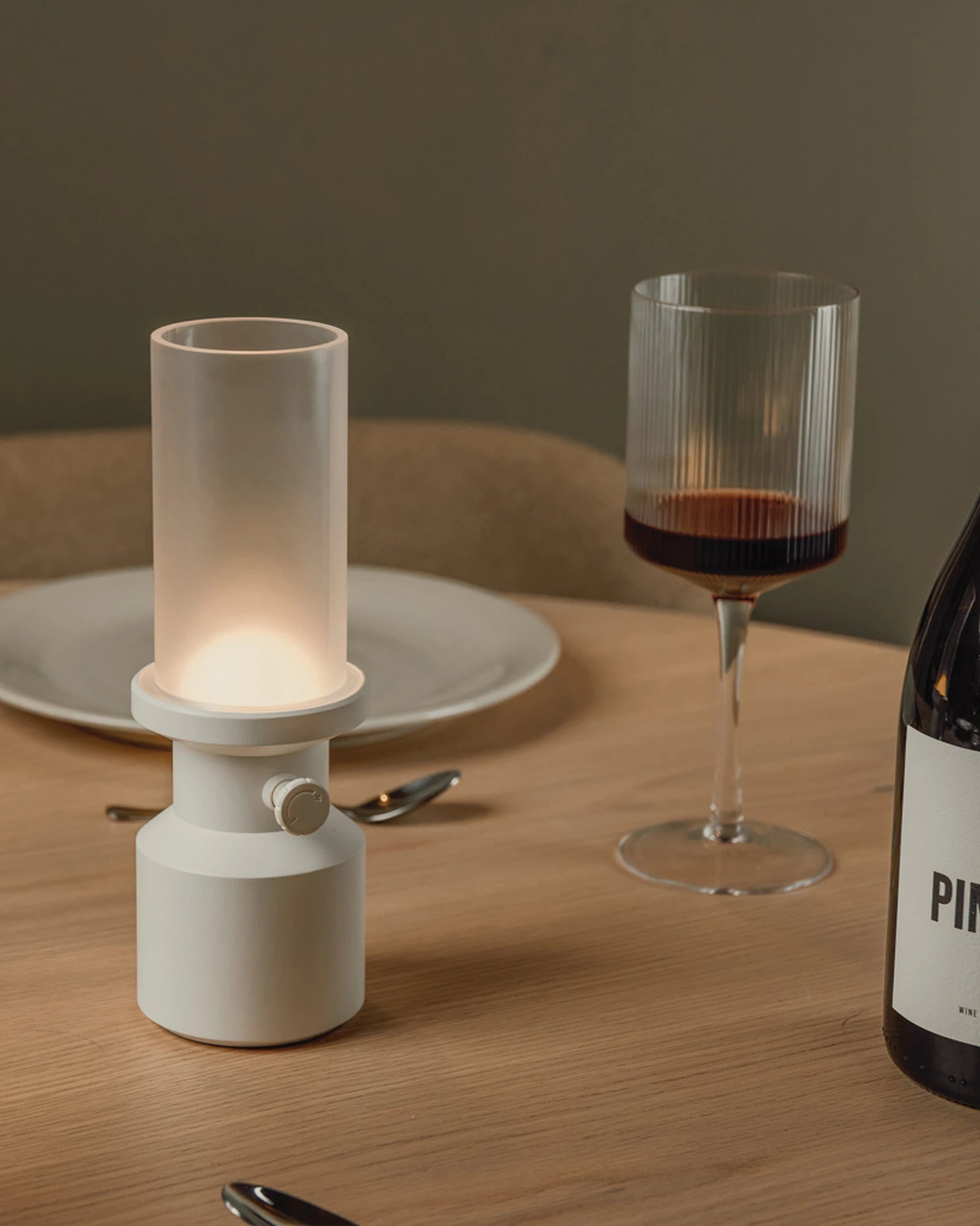 Custom eco-friendly table lamp Vinga Niori - 8