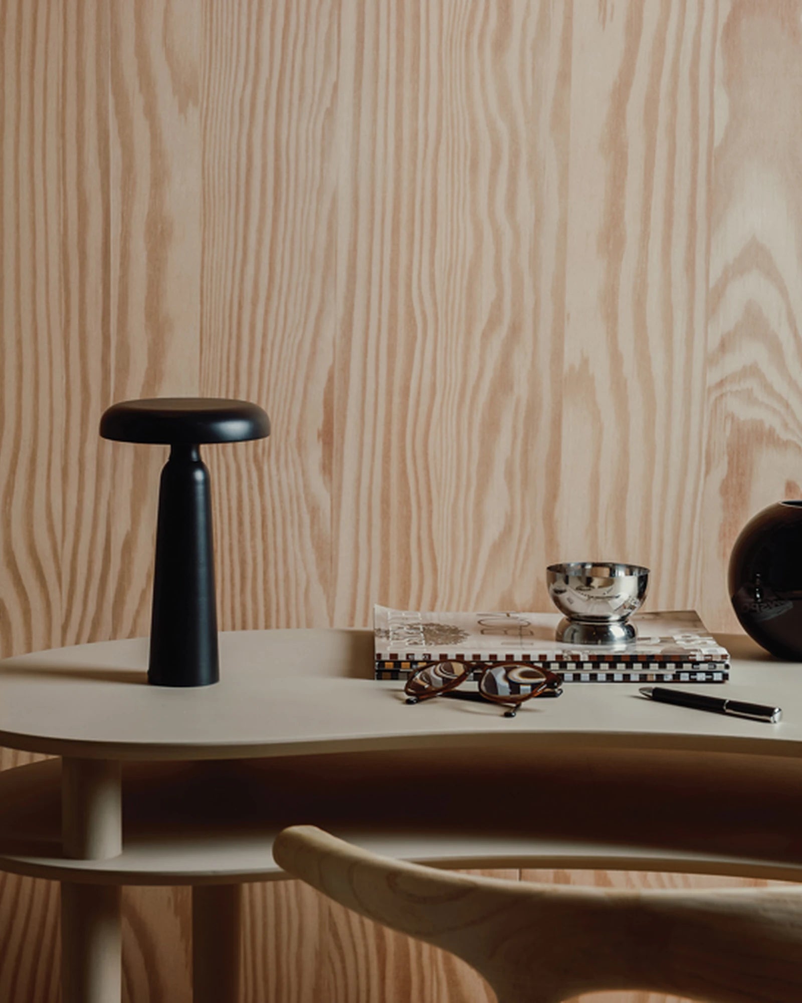 Custom eco-friendly table lamp Vinga Avery - 7